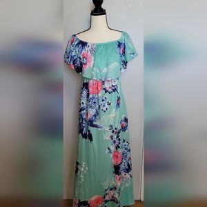 Women's size MED floral maxi dress